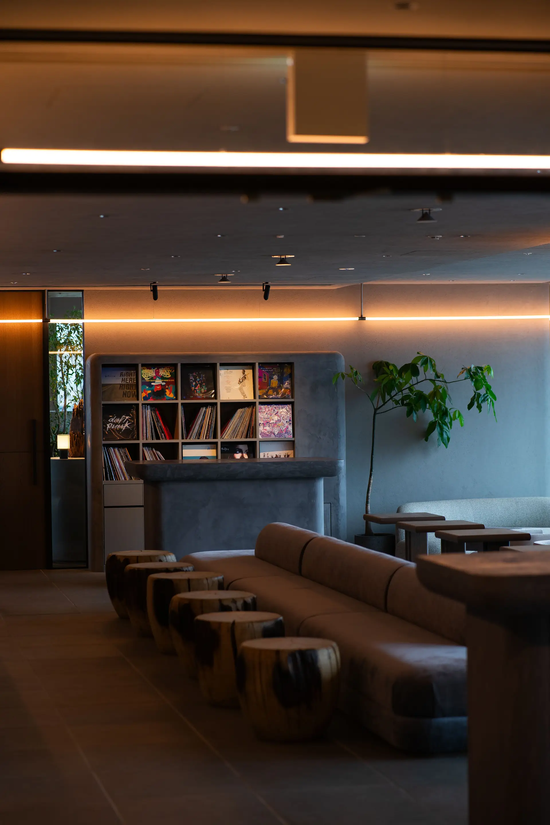 L’Eclat Dining Room